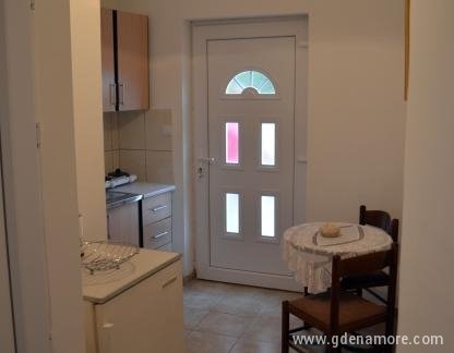 Pansion Arnaut - pun pansion, 07, privatni smeštaj u mestu Herceg Novi, Crna Gora
